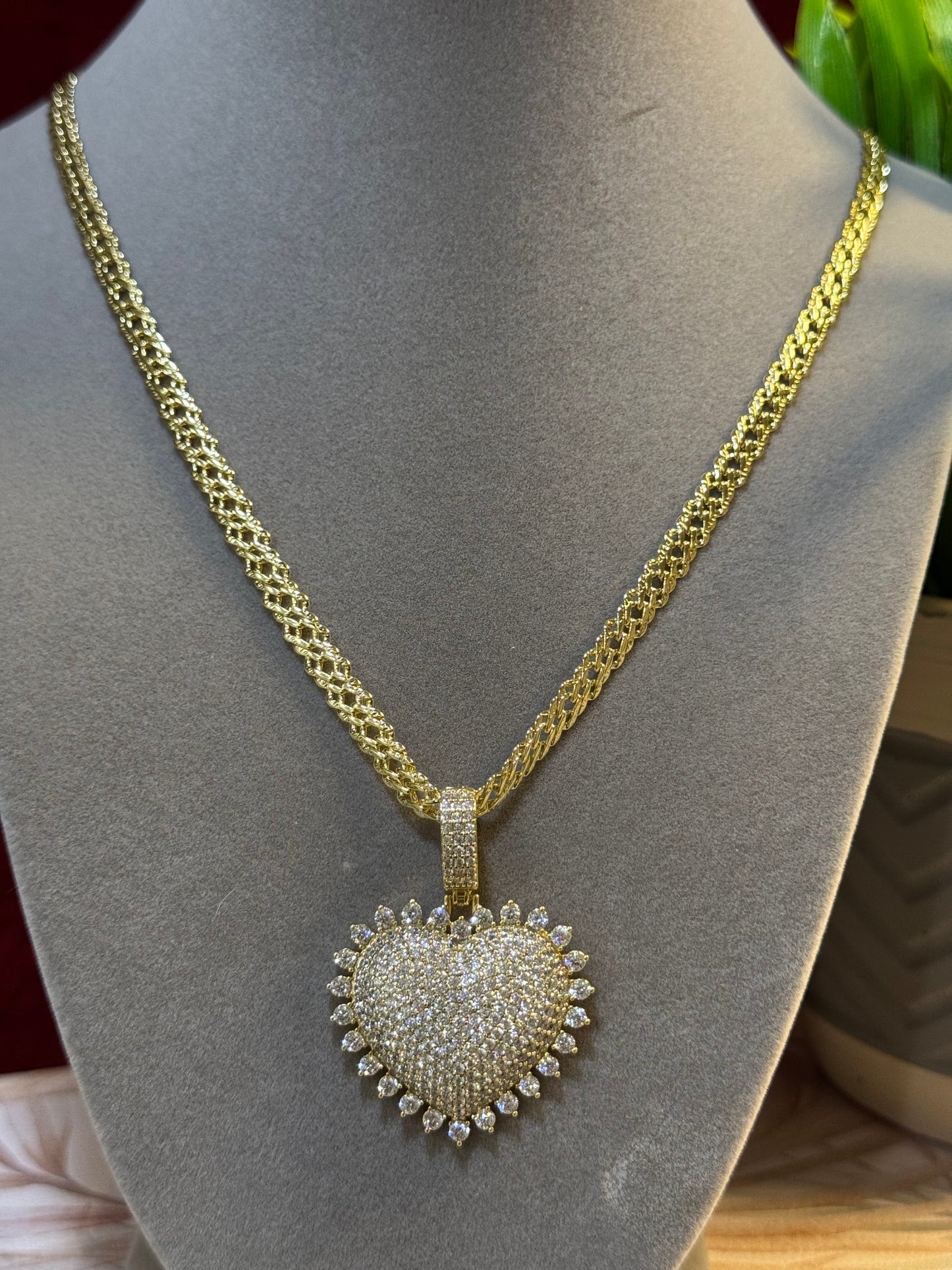 Elegant Necklace and Pendant