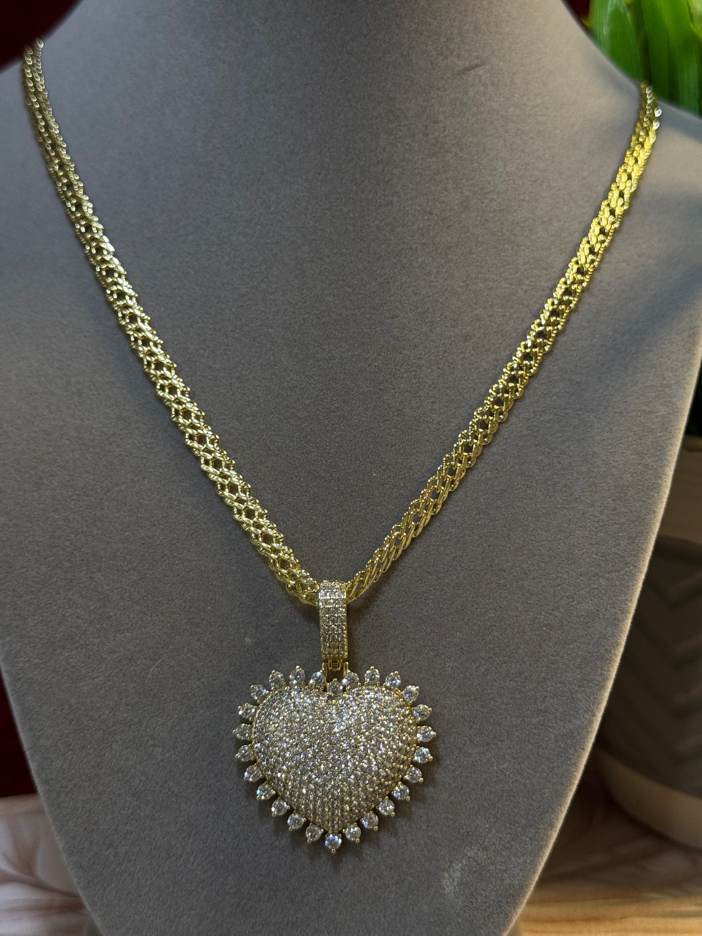 Elegant Necklace and Pendant