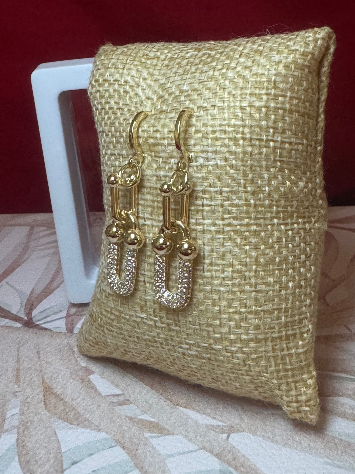 Elegant Earrings with Zirconias