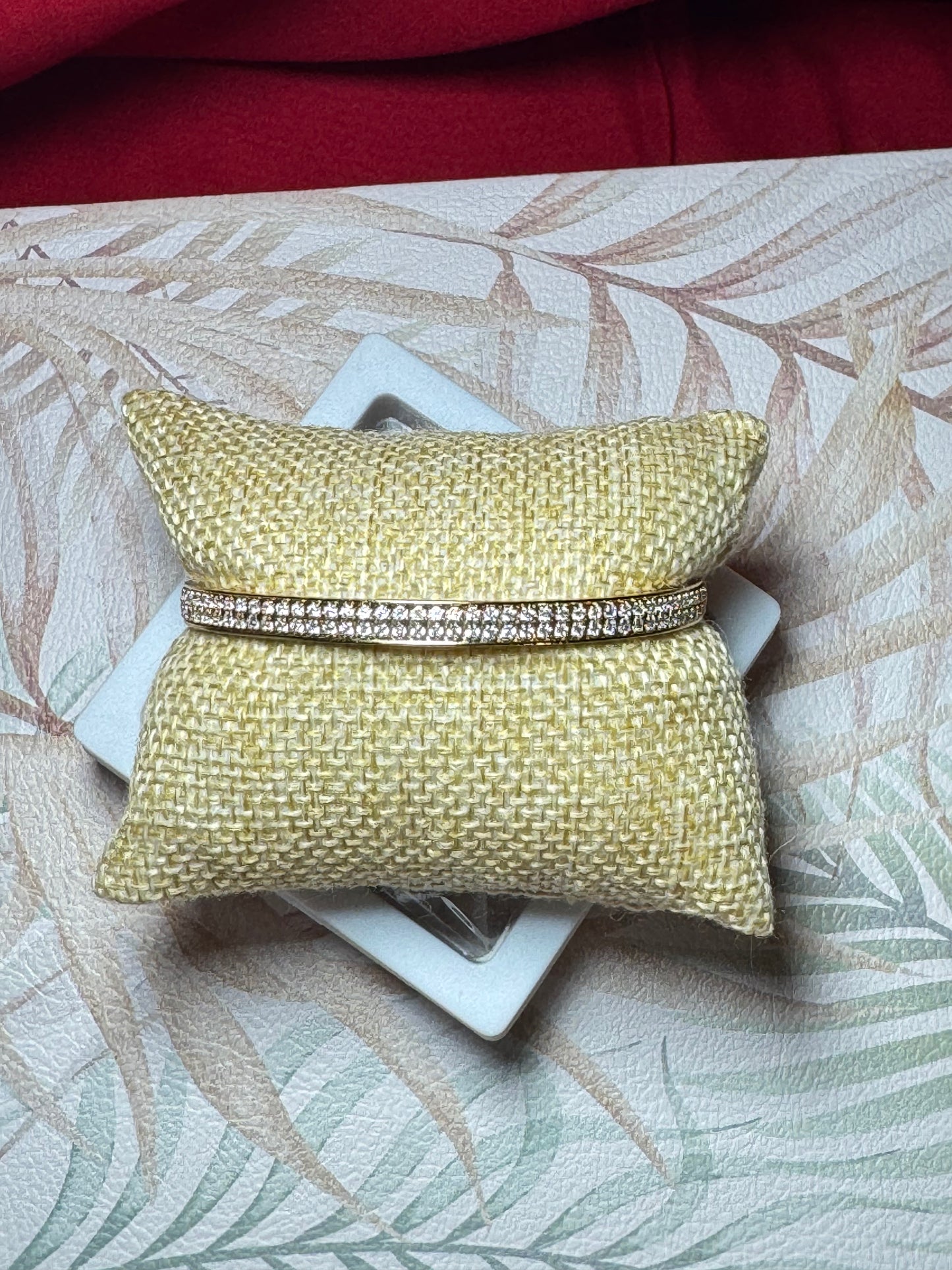 Bangle with Zirconia