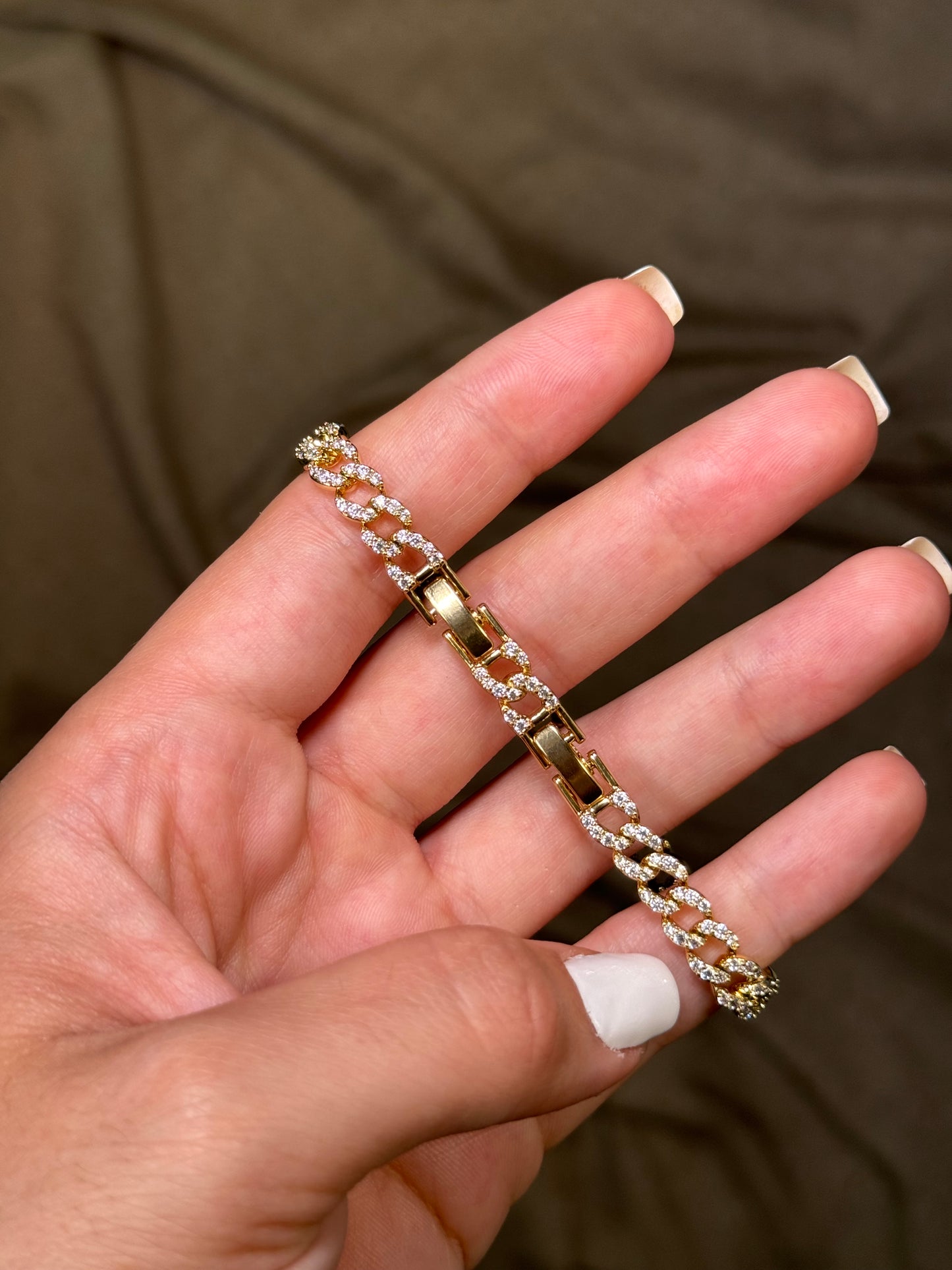 Rhinestone Decorated Cuban Link Bracelet