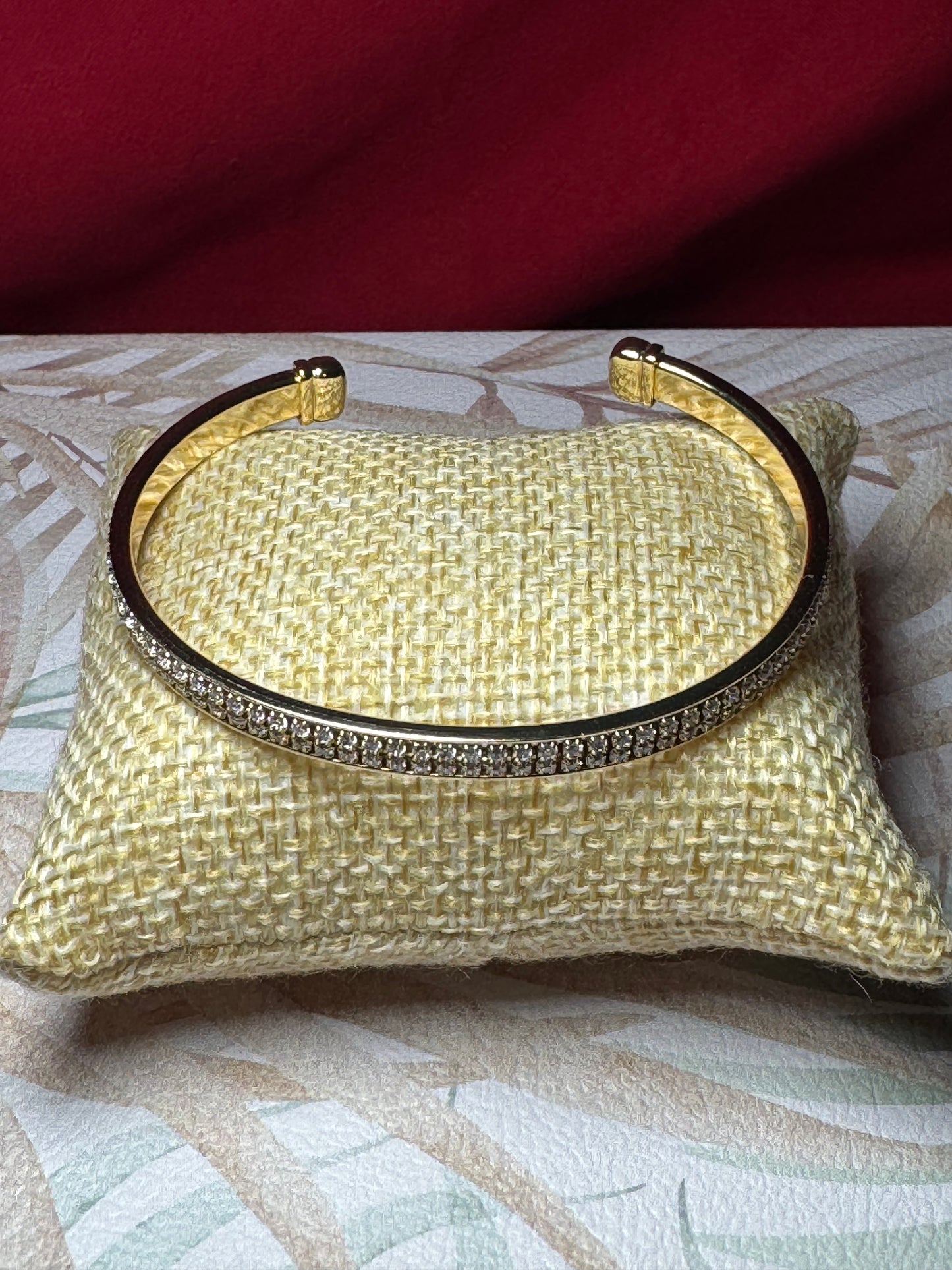 Bangle with Zirconia
